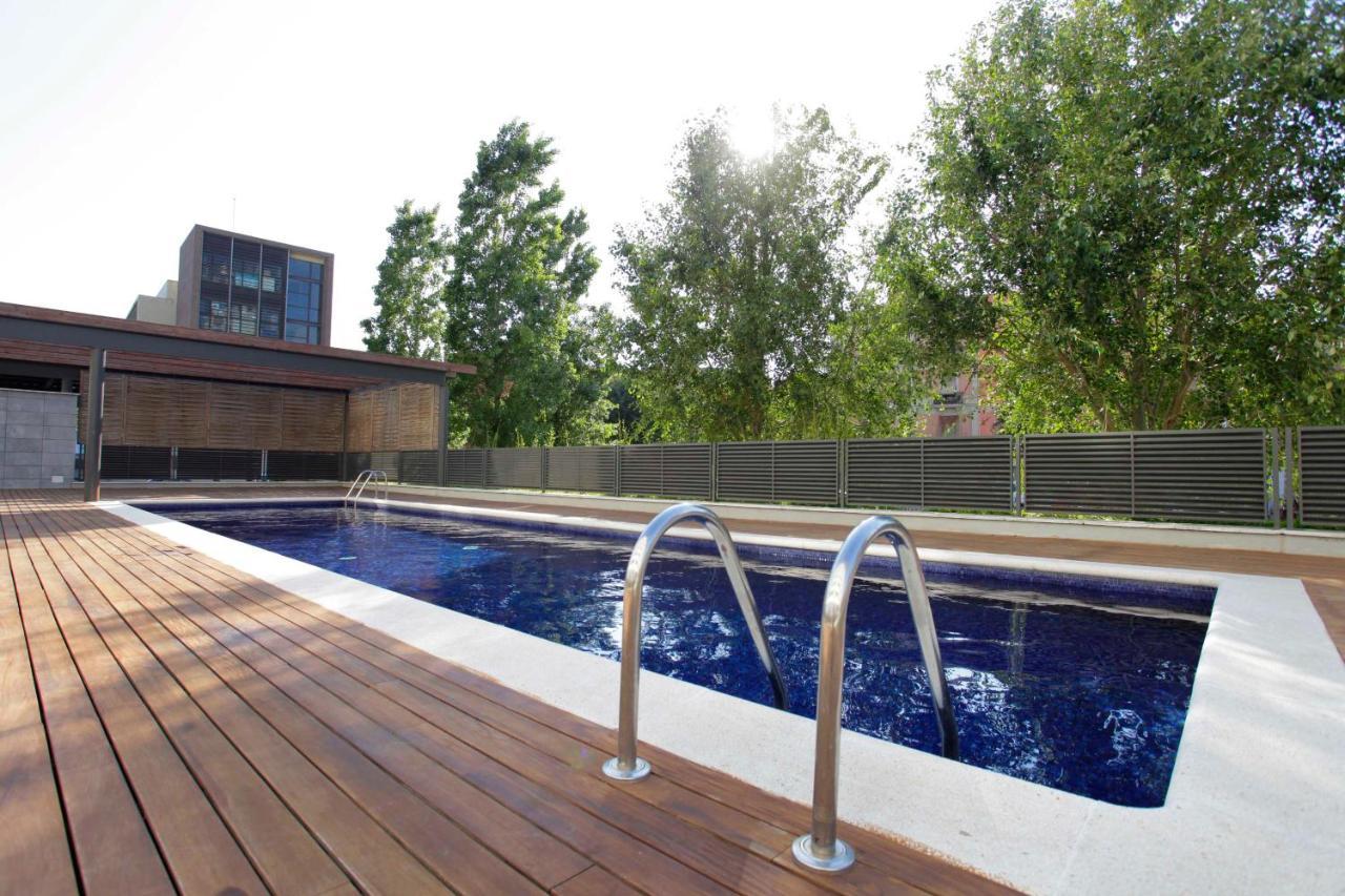 1217 - Pool And Beach Nice Apartment II Барселона Экстерьер фото